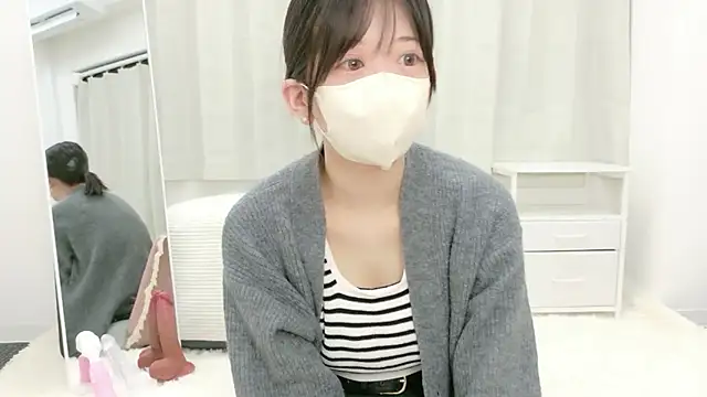 yuruchan  online show from March 12, 2026, 3:18 pm