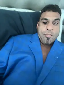 Snapshot of ZF-Athlete chatting on June 7, 2026, 2:43 pm ZF-Athlete online show from June 7, 2026, 2:43 pm