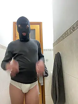 petiteyanel online show from March 13, 2026, 11:00 pm