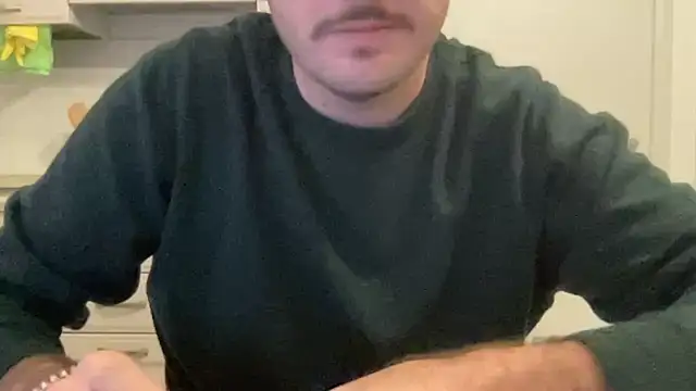 Al0neB0y01 online show from January 6, 2026, 6:11 pm