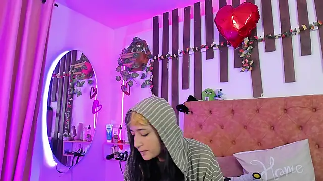 MeowMota  online show from May 2, 2026, 6:13 pm