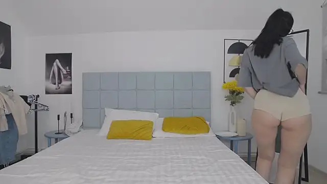 Snapshot of AmayaDominique chatting on January 14, 2026, 5:18 pm AmayaDominique online show from January 14, 2026, 5:18 pm