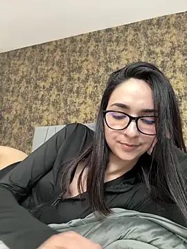 Snapshot of AmayaDominique chatting on March 11, 2026, 12:05 am AmayaDominique online show from March 11, 2026, 12:05 am