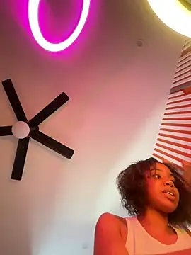 oshun6360 online show from May 18, 2026, 8:36 pm