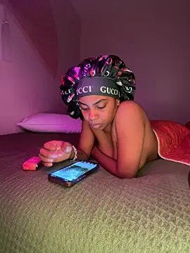oshun6360 online show from May 27, 2026, 2:08 am