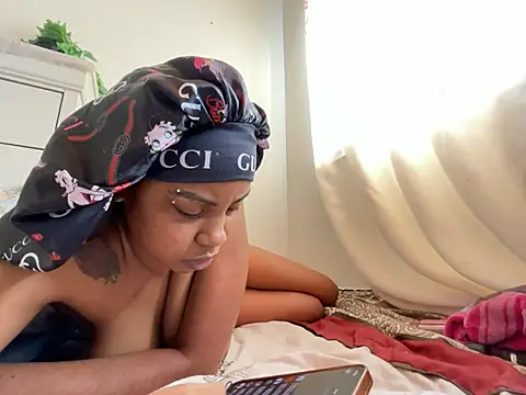 oshun6360 online show from July 30, 2026, 5:12 pm