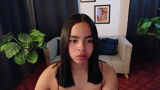 SofiaMante  online show from March 4, 2026, 9:10 pm