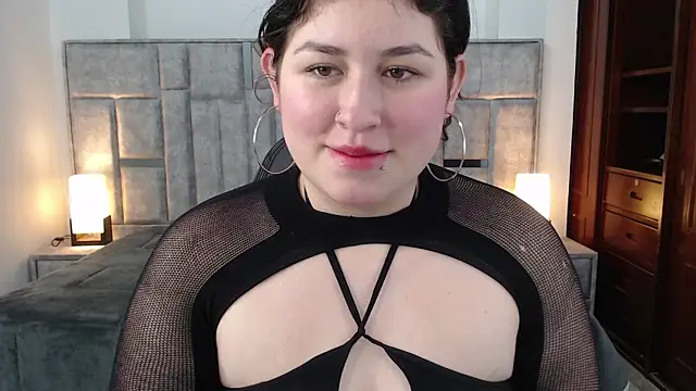 Snapshot of azul_veraa chatting on May 19, 2026, 12:11 pm azul veraa online show from May 19, 2026, 12:11 pm