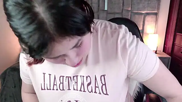 Snapshot of azul_veraa chatting on June 3, 2026, 12:19 pm azul veraa online show from June 3, 2026, 12:19 pm