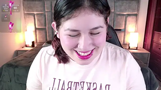 Snapshot of azul_veraa chatting on June 3, 2026, 2:33 pm azul veraa online show from June 3, 2026, 2:33 pm