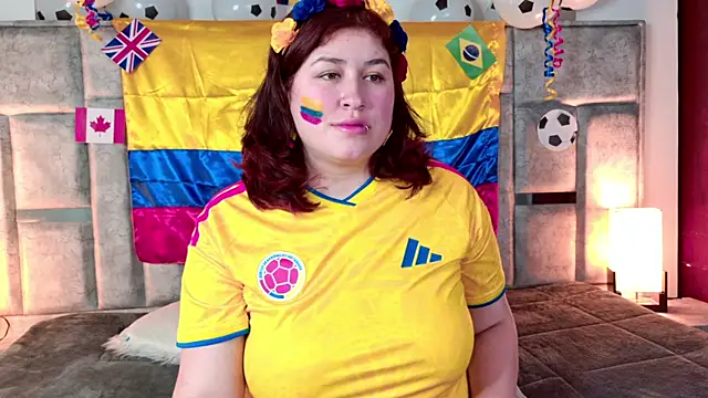 Snapshot of azul_veraa chatting on June 11, 2026, 12:36 pm azul veraa online show from June 11, 2026, 12:36 pm