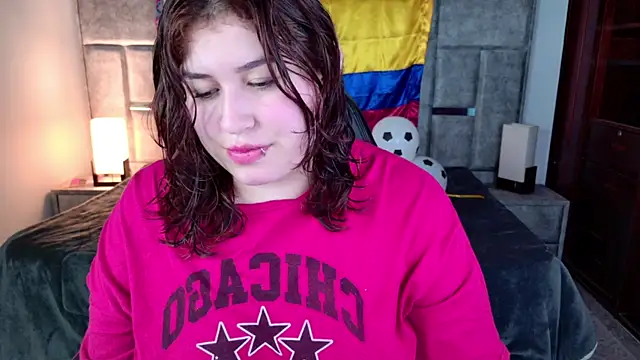 Snapshot of azul_veraa chatting on July 3, 2026, 12:22 pm azul veraa online show from July 3, 2026, 12:22 pm