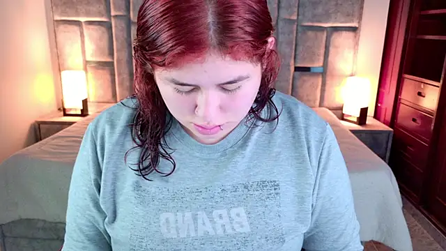 Snapshot of azul_veraa chatting on July 27, 2026, 12:34 pm azul veraa online show from July 27, 2026, 12:34 pm