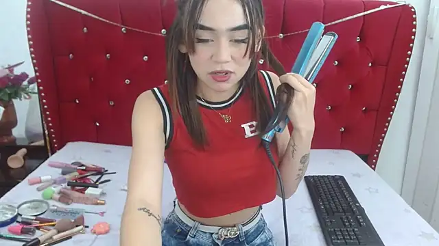 sofiaspring online show from April 29, 2026, 5:30 pm