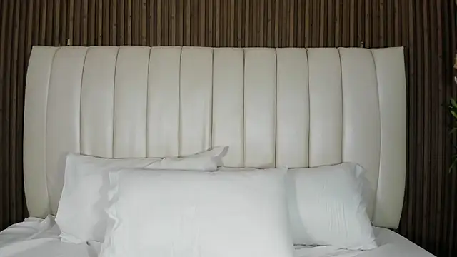 KatheOlson online show from February 16, 2026, 7:54 pm