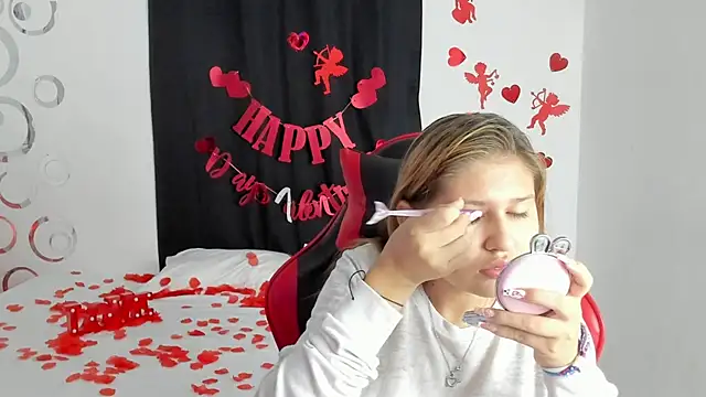 Bella Blanca online show from February 19, 2026, 12:12 pm