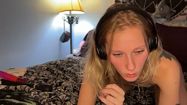 Snapshot of mysunidreamss chatting on February 7, 2026, 2:37 am mysunidreamss online show from February 7, 2026, 2:37 am