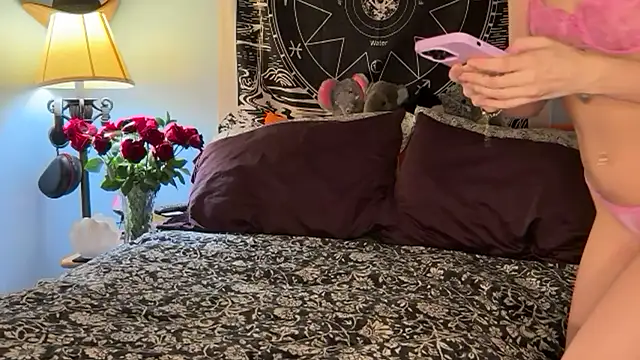 Snapshot of mysunidreamss chatting on February 14, 2026, 2:19 am mysunidreamss online show from February 14, 2026, 2:19 am