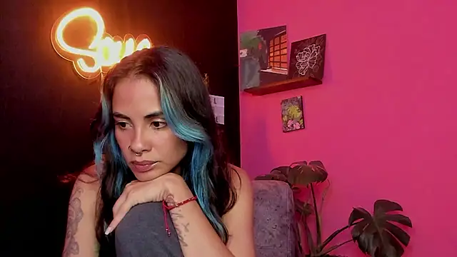 Snapshot of azula_lillet chatting on February 1, 2026, 9:13 pm azula lillet online show from February 1, 2026, 9:13 pm