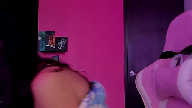 Snapshot of azula_lillet chatting on February 19, 2026, 3:41 pm azula lillet online show from February 19, 2026, 3:41 pm