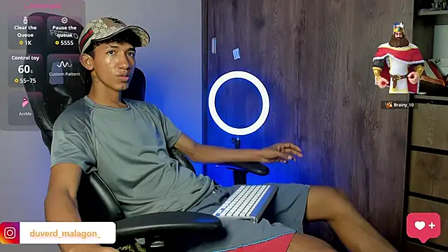 Snapshot of neitan_miller_ chatting on January 17, 2026, 3:44 am neitan miller online show from January 17, 2026, 3:44 am