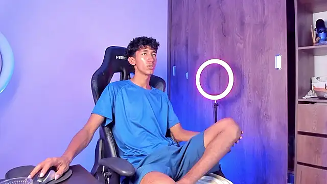 Snapshot of neitan_miller_ chatting on February 5, 2026, 3:55 am neitan miller online show from February 5, 2026, 3:55 am