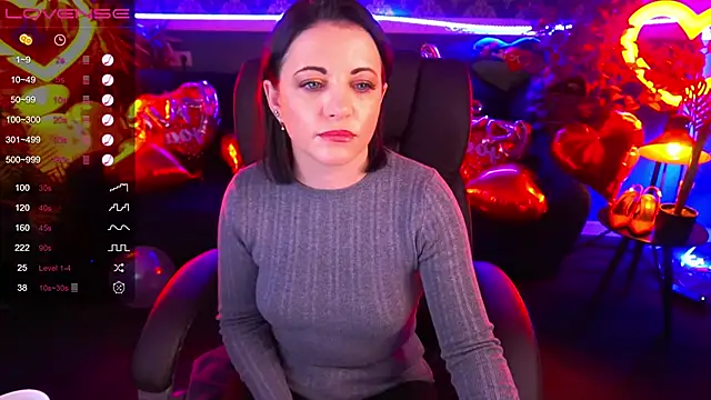 Dafni Monn online show from February 7, 2025, 6:24 am