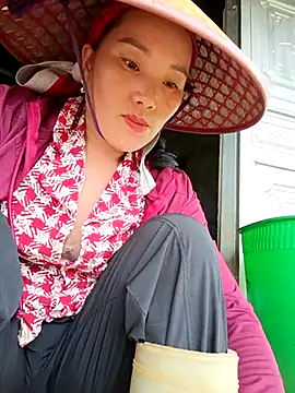 Snapshot of yu--yo chatting on July 13, 2026, 2:25 am yu--yo online show from July 13, 2026, 2:25 am