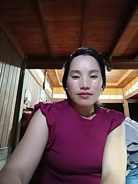 Snapshot of yu--yo chatting on July 30, 2026, 1:32 pm yu--yo online show from July 30, 2026, 1:32 pm