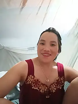 Snapshot of yu--yo chatting on July 31, 2026, 1:43 pm yu--yo online show from July 31, 2026, 1:43 pm