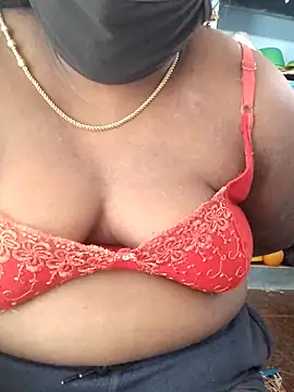 divyasree1431 online show from May 10, 2026, 7:57 am