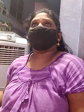 divyasree1431 online show from July 12, 2026, 6:32 pm
