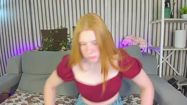Snapshot of Sally_Ange1 chatting on May 20, 2026, 1:01 am Sally Ange1 online show from May 20, 2026, 1:01 am