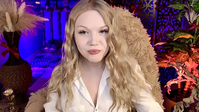 ChloeWhite online show from February 12, 2026, 3:51 pm