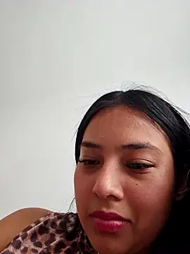Angelmoon04 online show from April 27, 2026, 1:09 pm