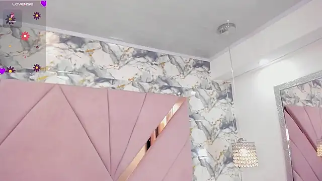 tatikanyx online show from January 14, 2026, 4:56 pm