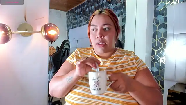 tatikanyx online show from March 14, 2026, 12:43 pm