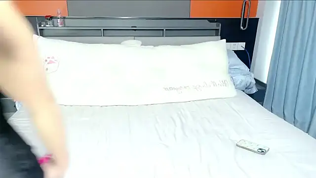 mi-ki1314 online show from February 25, 2026, 4:00 am