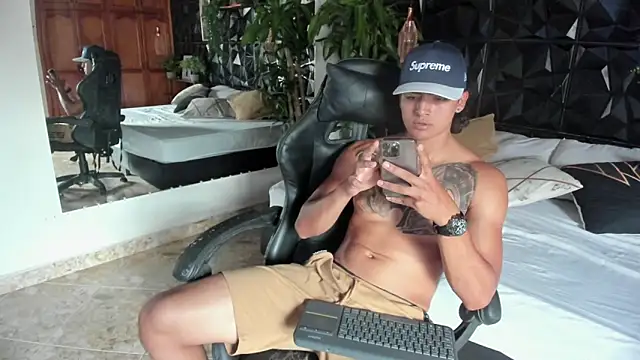 elliot colton online show from July 1, 2026, 7:57 pm