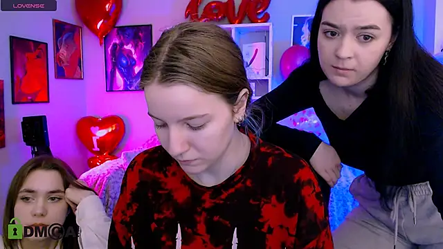 Snapshot of monica_xcx chatting on February 14, 2026, 10:34 am monica xcx online show from February 14, 2026, 10:34 am