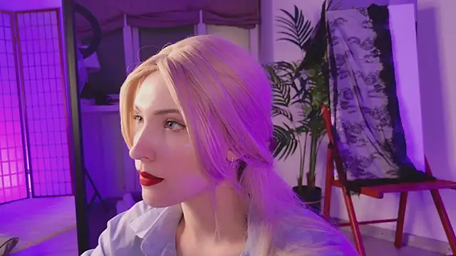 Yayaa Love online show from March 18, 2026, 4:54 pm