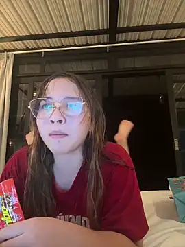 AliciaWhite nt online show from May 4, 2026, 12:06 am