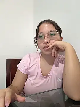 AliciaWhite nt online show from June 11, 2026, 4:49 pm