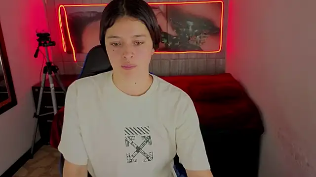 Harley quinzell online show from February 4, 2026, 7:31 pm