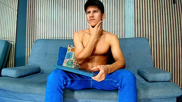 Atlas desire online show from February 20, 2026, 7:25 pm