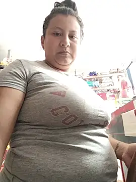 Snapshot of SexyandnaughtyLatinos chatting on May 25, 2026, 3:18 pm SexyandnaughtyLatinos online show from May 25, 2026, 3:18 pm