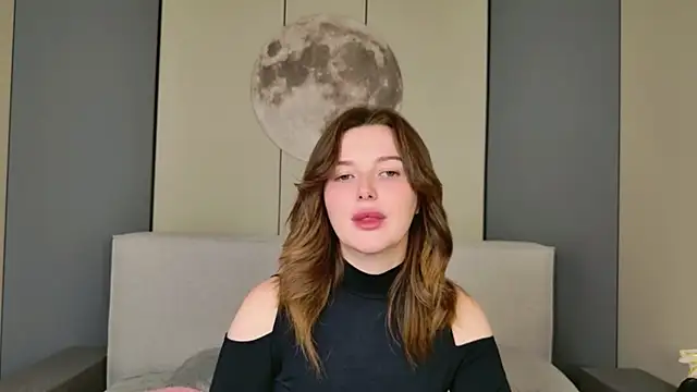 Karina Thorn online show from March 12, 2026, 8:37 pm