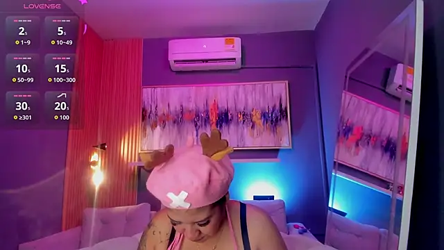 Snapshot of lilian_vergara chatting on June 4, 2026, 6:58 pm lilian vergara online show from June 4, 2026, 6:58 pm