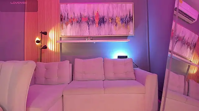 Snapshot of lilian_vergara chatting on June 16, 2026, 7:38 pm lilian vergara online show from June 16, 2026, 7:38 pm