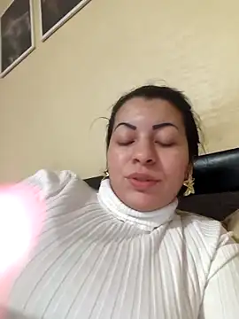 Sonja200 online show from February 9, 2026, 2:21 pm